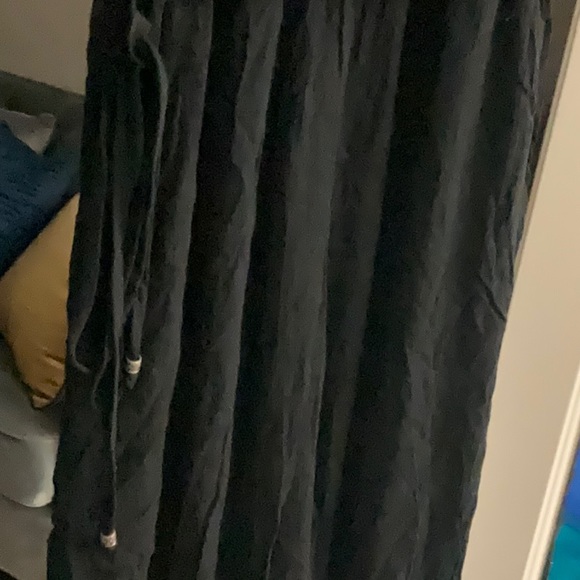 MIAMI Black Embroidered Casual Dress (L) With Black Tie Wrap - Picture 2 of 4